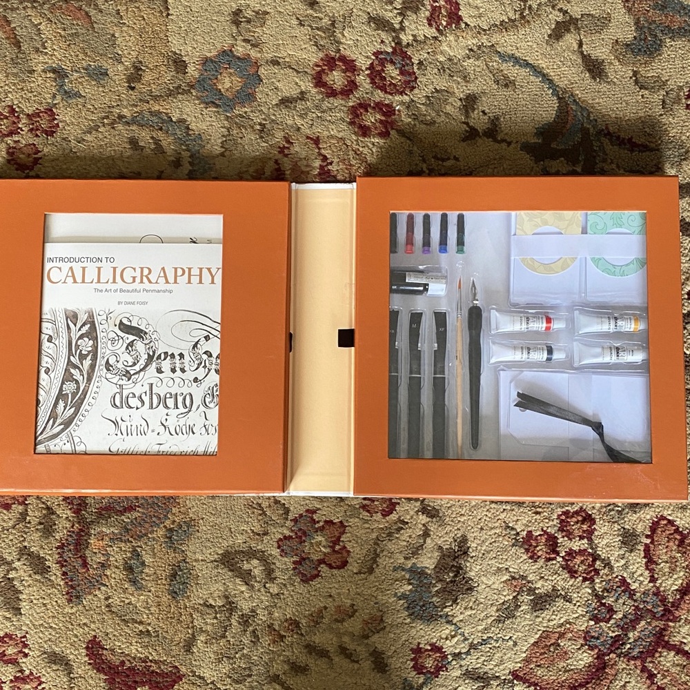 Elegant Introduction To Calligraphy technique handwriting & decorative lettering